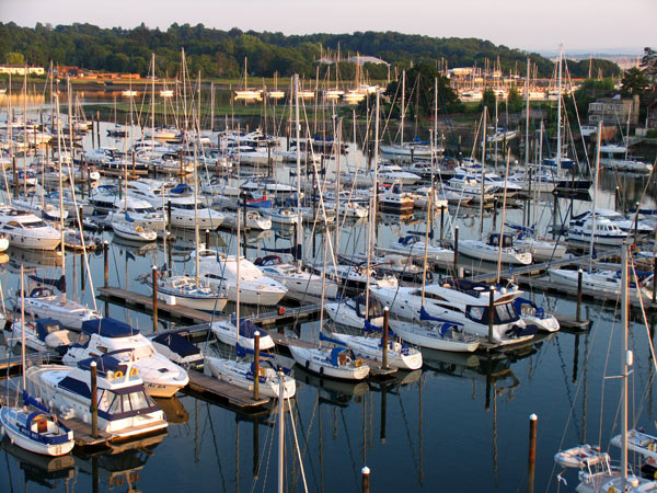 Network Yacht Brokers Hamble River Network Yacht Brokers