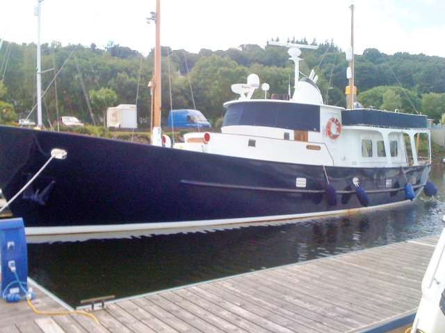 trawler yacht brokers