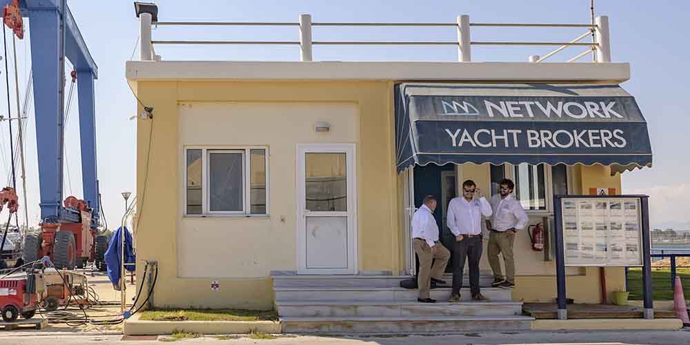 yacht brokers lefkas