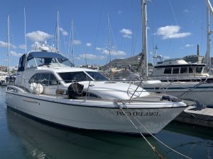 Ocean Broom 38